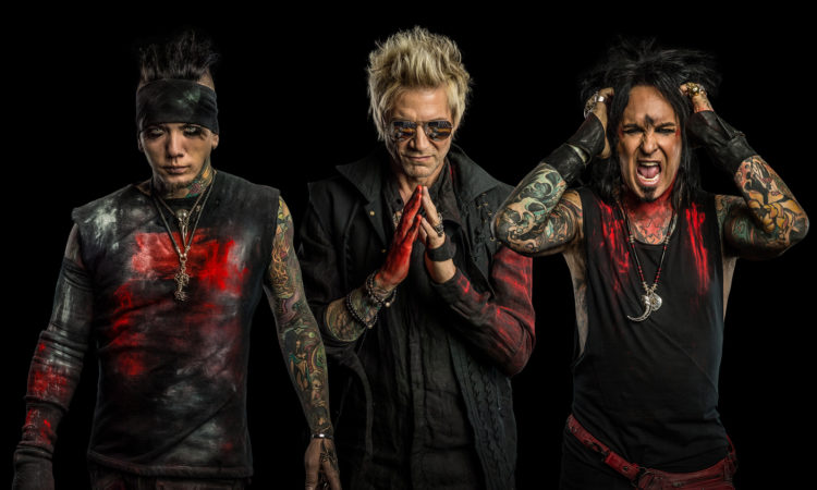 Sixx:A.M., ‘Vol. 2, Prayers For The Blessed’ disponibile in streaming per intero 