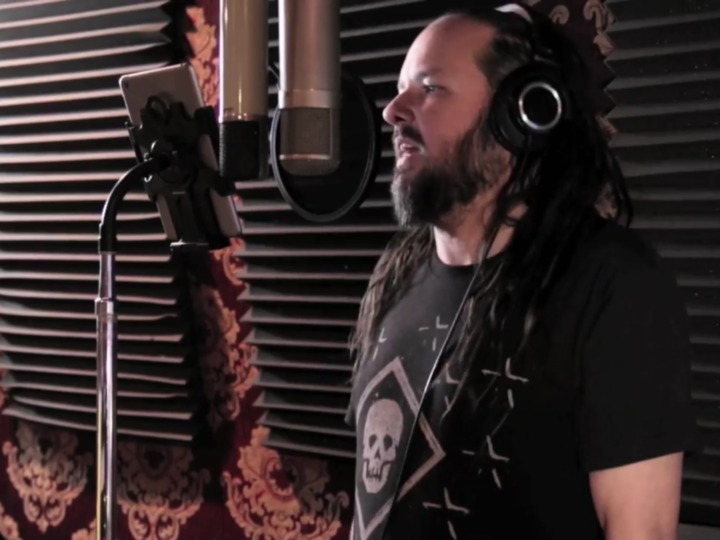 Korn, il making-of del brano ‘A Different World’ feat. Corey Taylor