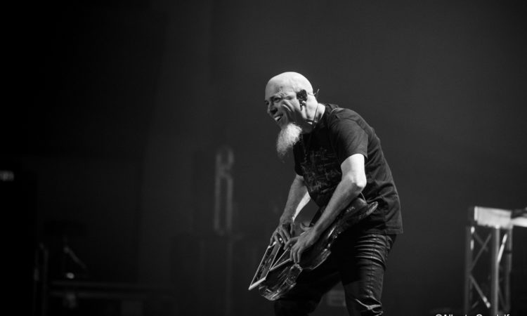 Dream Theater, Jordan Rudess coverizza Bowie a Portland