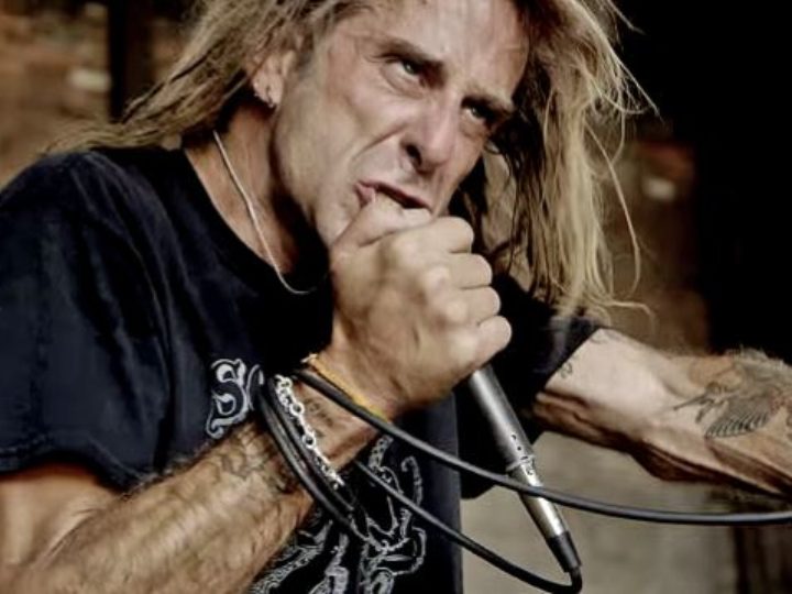 Devildriver, video di Randy Blythe in studio per l’album di cover country