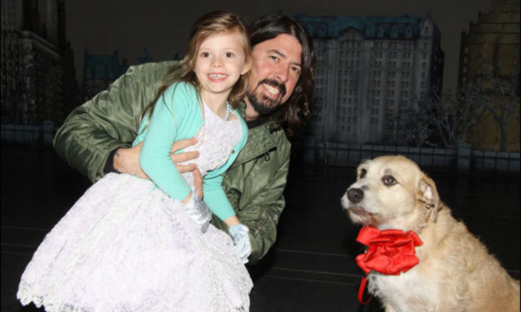 Foo Fighters, la figlia di Dave Grohl suona con la band in Islanda