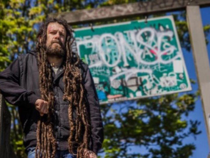 Six Feet Under, Chris Barnes doppiatore in ‘The Olympians’