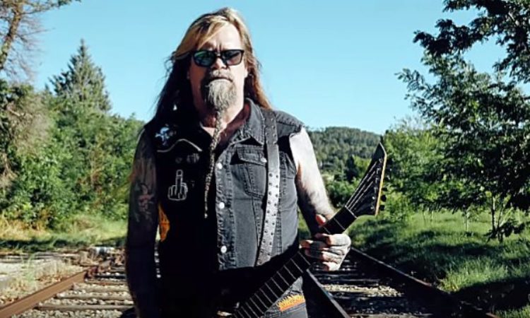 Chris Holmes, il video musicale di ‘T.F.M.F.’