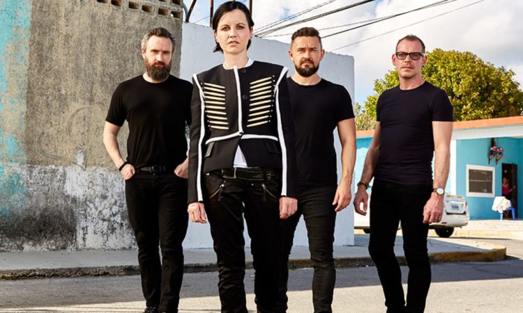 Cranberries, tour annullato per problemi di salute di Dolores O’Riordan