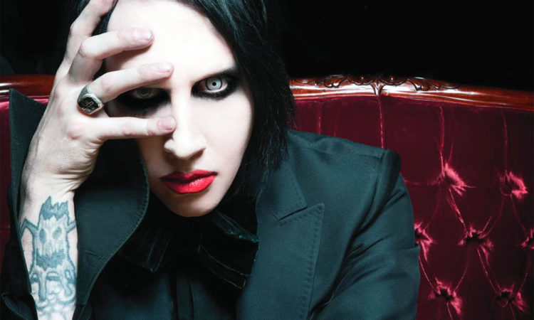 Marilyn Manson, in corso le proteste contro il suo concerto a Villafranca