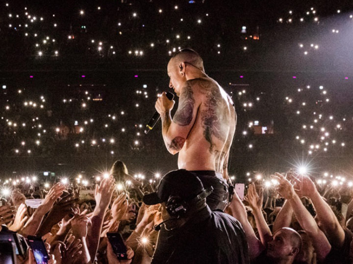 Linkin Park, aperto il sito #RIPChester con linea di supporto sul suicidio