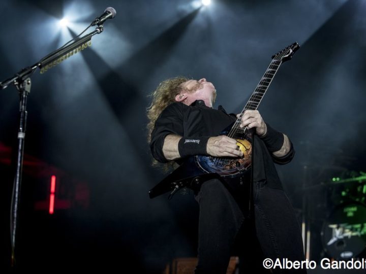 Megadeth, Dave Mustaine pubblica su twitter ” Vorrei poter rivivere gli anni che ho perso sulla strada”