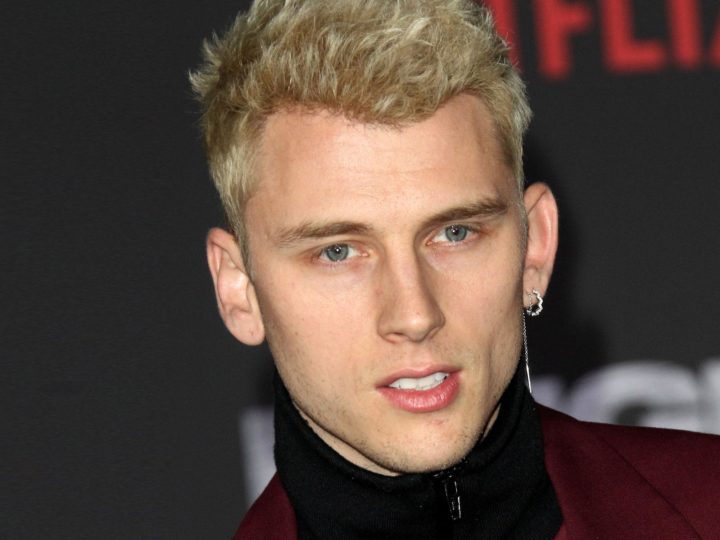 Mötley Crüe, il rapper Machine Gun Kelly sarà Tommy Lee nel film di ‘The Dirt’