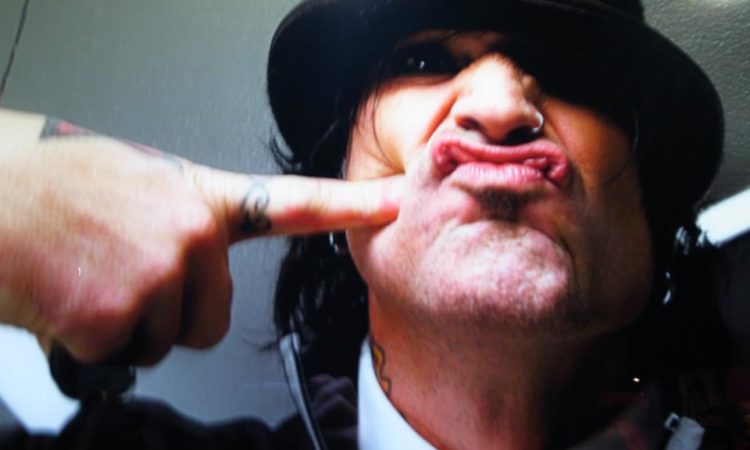 Tommy Lee aggredito dal figlio