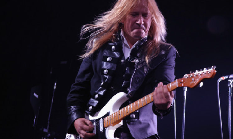 Chris Caffery, nuovo video per il chitarrista di Savatage e Trans-Siberian Orchestra