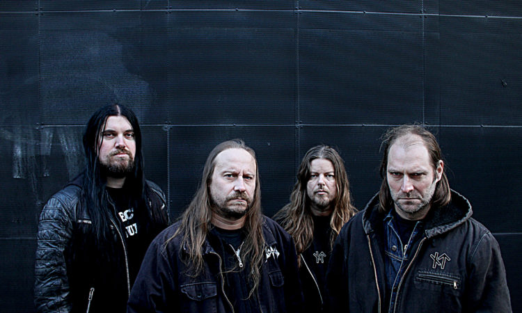 Entombed A.D., il music video del singolo ‘Fit For A King’