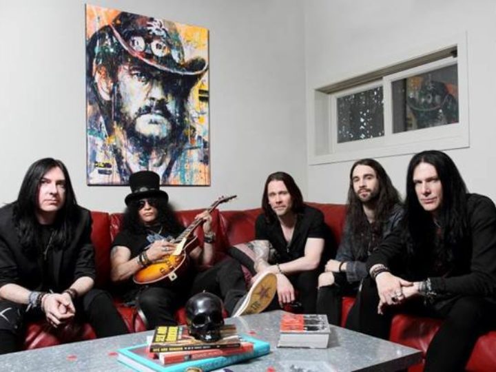 Slash feat. Myles Kennedy & The Conspirators, il live-action video di ‘Driving Rain’