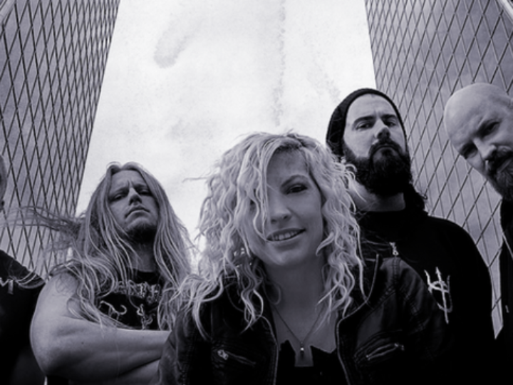 Into Eternity, il lyric video di ‘Sandstorm’