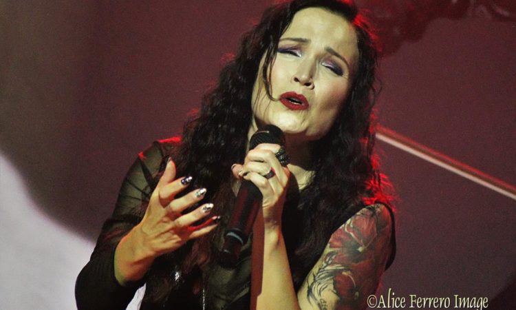 Tarja, il nuovo video ‘Railroads’ tratto dal nuovo album ‘In The Raw’ 