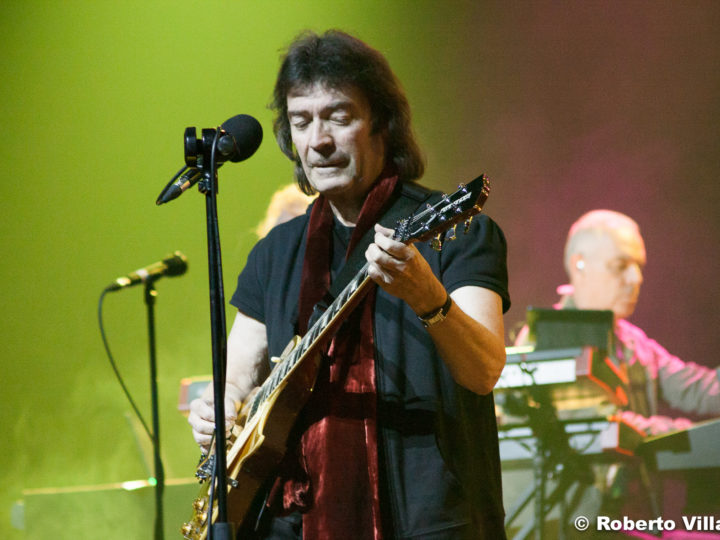 Steve Hackett, pubblicata una versione live del brano ‘Jacuzzi’