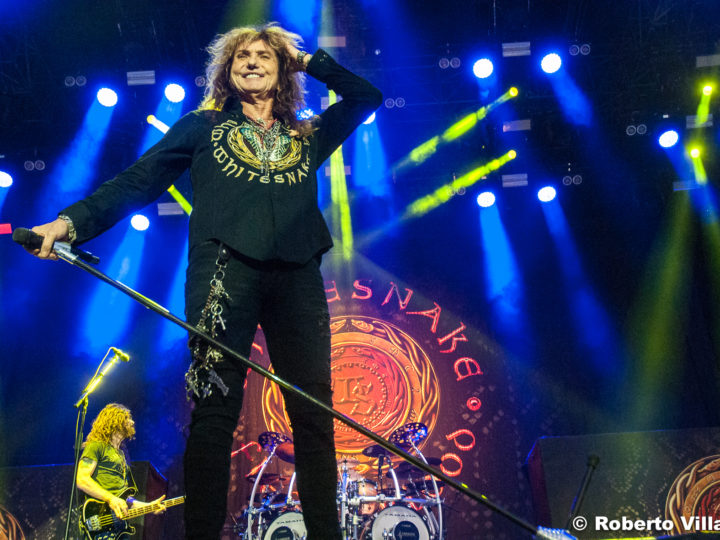 Whitesnake, David Coverdale non sa quando riprenderà il tour di addio