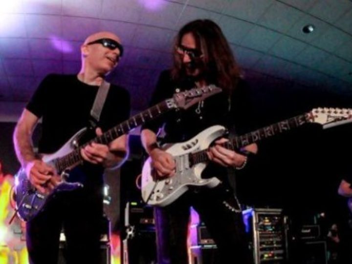 Steve Vai, Joe Satriani, Geoff Tate e Chris Poland alla Metal Hall Of Fame 2020