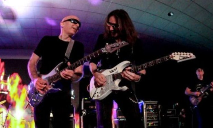 Steve Vai, Joe Satriani, Geoff Tate e Chris Poland alla Metal Hall Of Fame 2020