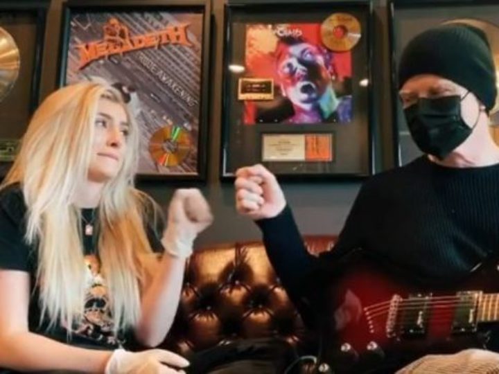 Megadeth, Dave Mustaine e la figlia Electra eseguono la cover di ‘Come Together’ dei Beatles