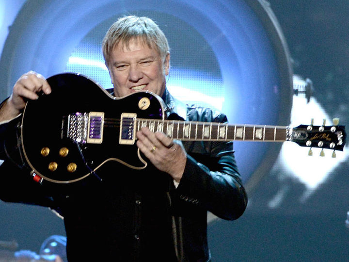 Rush, il chitarrista Alex Lifeson in auto-quarantena