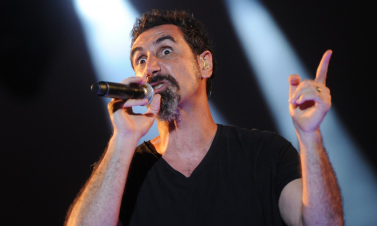 Serj Tankian, sul prossimo EP “più synth rispetto alle altre canzoni dei System Of A Down”