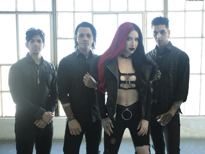 New Years Day, a mezzanotte presentano il video del brano ‘Skeletons’