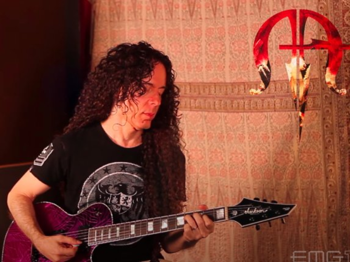 Marty Friedman, suona una canzone per il governo giapponese [video]