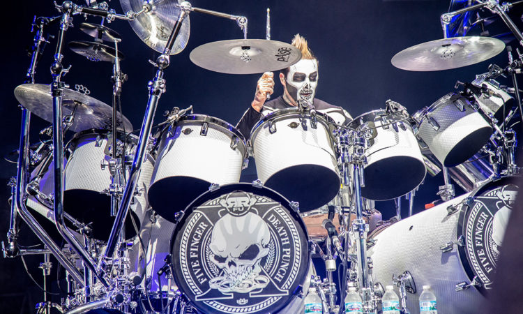 Five Finger Death Punch, l’ex drummer Jeremy Spencer si vende la batteria