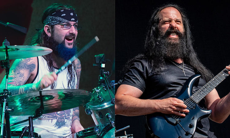 John Petrucci, “Portnoy ha suonato nel mio disco perché non è nei Dream Theater”