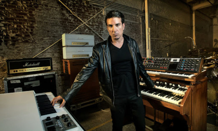 Derek Sherinian, video della cover di ‘Them Changes’ con Joe Bonamassa