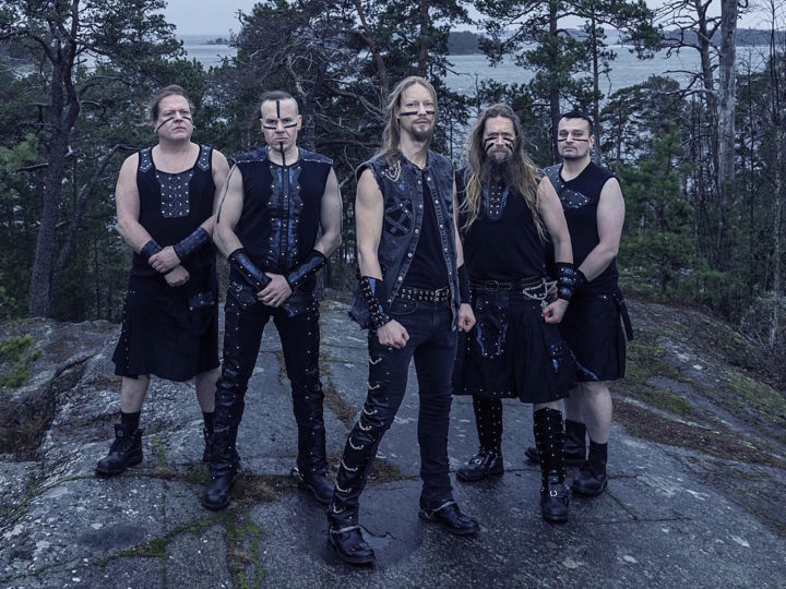 Ensiferum, lyric video di ‘Run From The Crushing Tide’