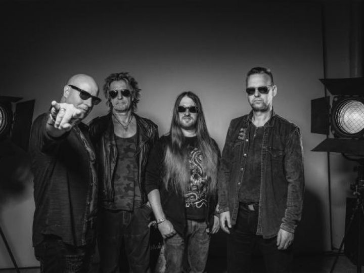 Iron Savior, annunciano ‘Reforged – Ironbound (Vol. 2)’ e lanciano il video di ‘Solar Wings’