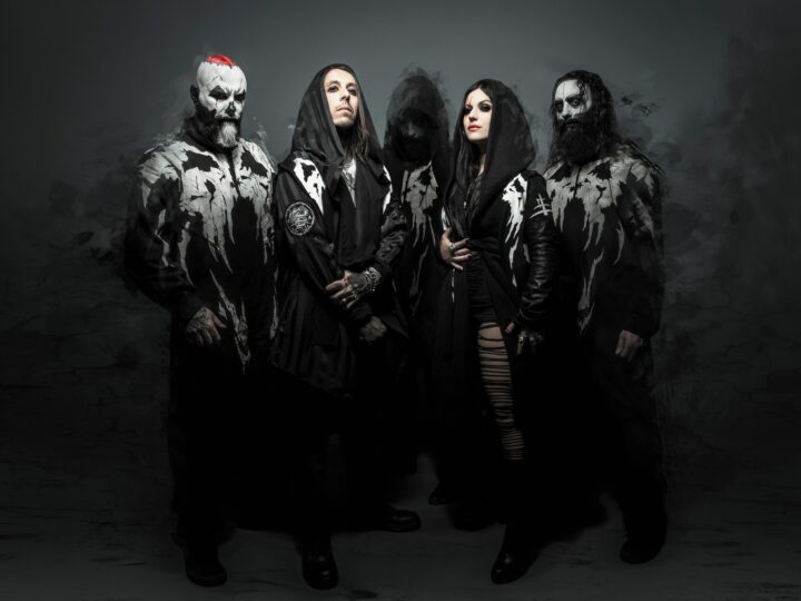 Lacuna Coil, pubblicano un video musicale per la nuova versione di ‘Swamped’ dall’album ‘Comalies XX’