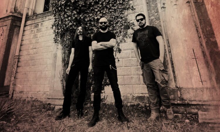 Godwatt, la stoner/doom metal band italiana firma per Time To Kill Records