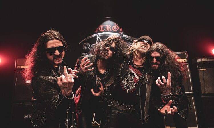 Deströyer 666, pubblicano il video musicale di “Never Surrender”