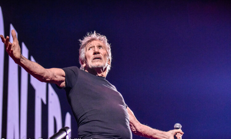 Roger Waters, al cinema in diretta il concerto di Praga