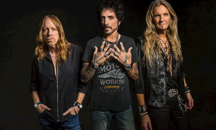 Revolution Saints, fuori il singolo “Voices” (featuring Rossella Moscatello)