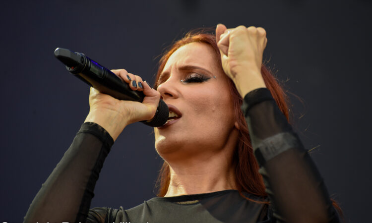 Epica, il video di ‘Cross The Divide’