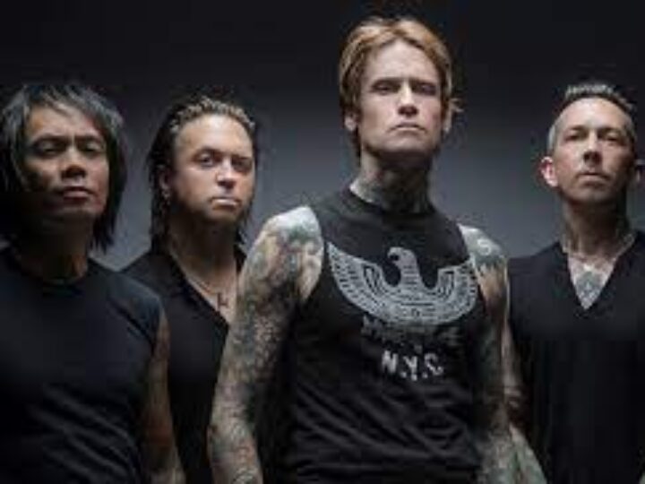 Buckcherry, ascolta la loro versione si ‘Summer Of 69’