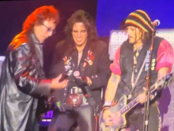 Hollywood Vampires, Tony Iommi sul palco con la band per suonare ‘Paranoid’