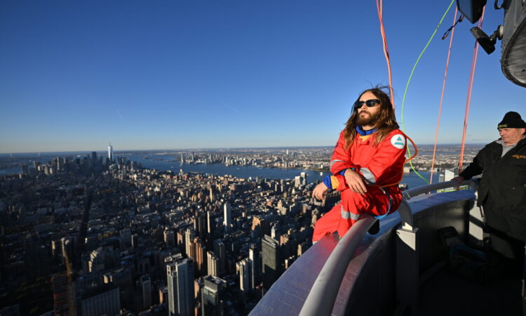 Thirty Seconds to Mars, Jared Leto scala l’Empire State Building e annuncia due date in Italia