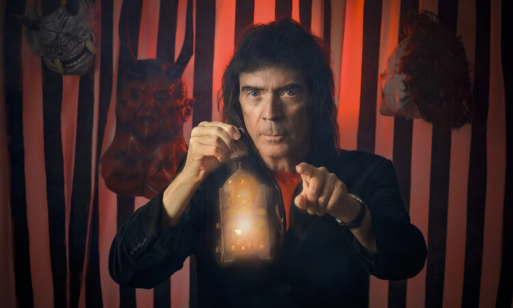 Steve Hackett, guarda il video di ‘Wherever You Are’