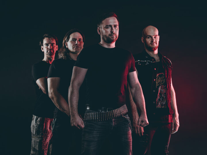 Inner Axis, guarda il video di ‘Burn with me’