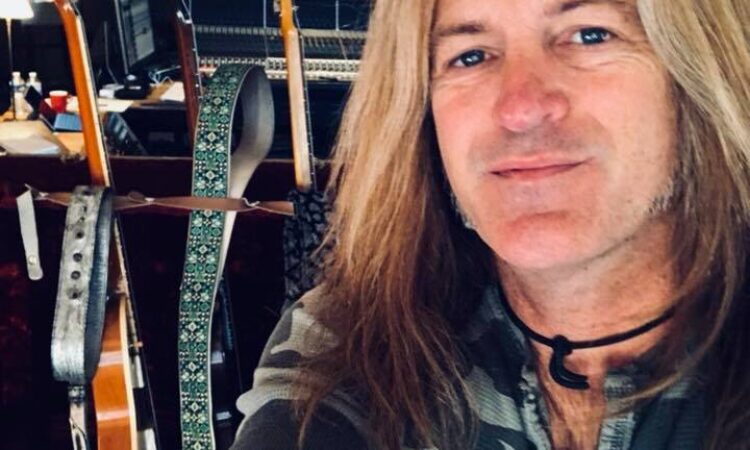 Doug Aldrich, diagnosticato un cancro al chitarrista dei The Dead Daisies