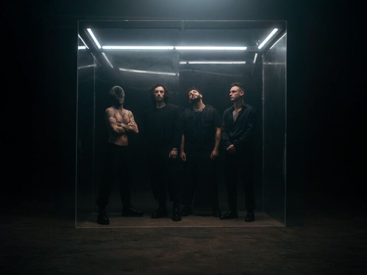 The Dark (feat. Of Mice & Men), pubblicano il loro singolo ‘Slip Away’