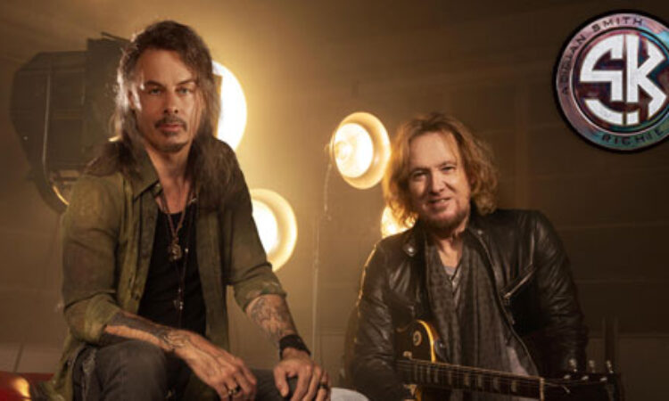 Adrian Smith e Richie Kotzen insieme per il nuovo disco ‘Black Light / White Noise’