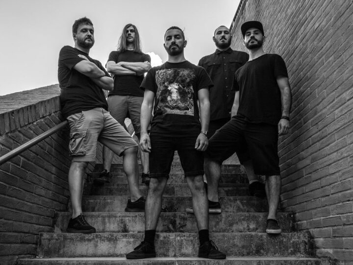 Across The Swarm, il nuovo singolo dal prossimo album