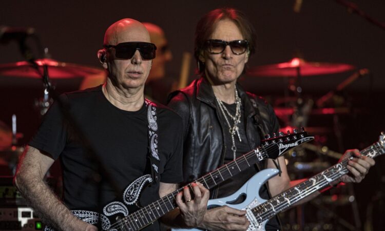 Satchvai, Joe Satriani e Steve Vai in tour per l’Europa