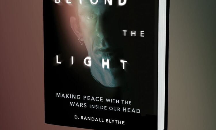 Lamb Of God, D. Randall Blythe pubblica il libro ‘Just Beyond The Light”